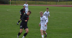 FSV Treuen : 1. FC Rodewisch 2:2 (1:1).